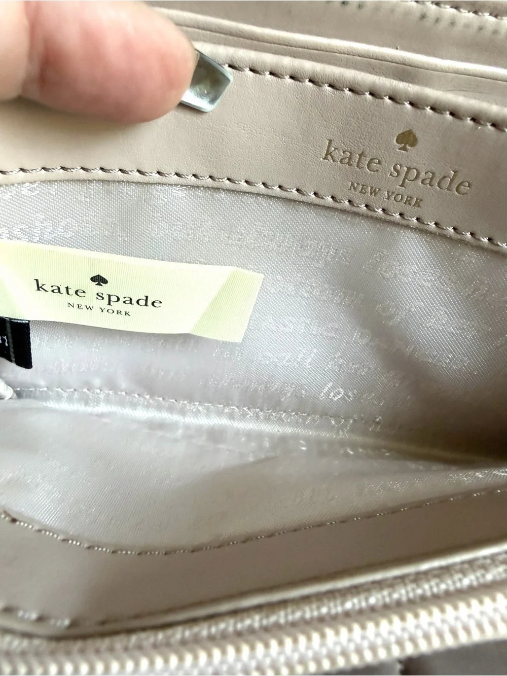 kate spade Rose Fold Glitter Burgess court Zip-Around Wallet - Storybook lining